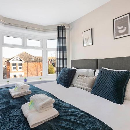 Spacious 3 Bed House, Netflix, Garden, Parking Southampton Extérieur photo