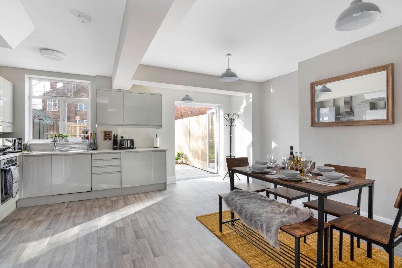 Spacious 3 Bed House, Netflix, Garden, Parking Southampton Extérieur photo