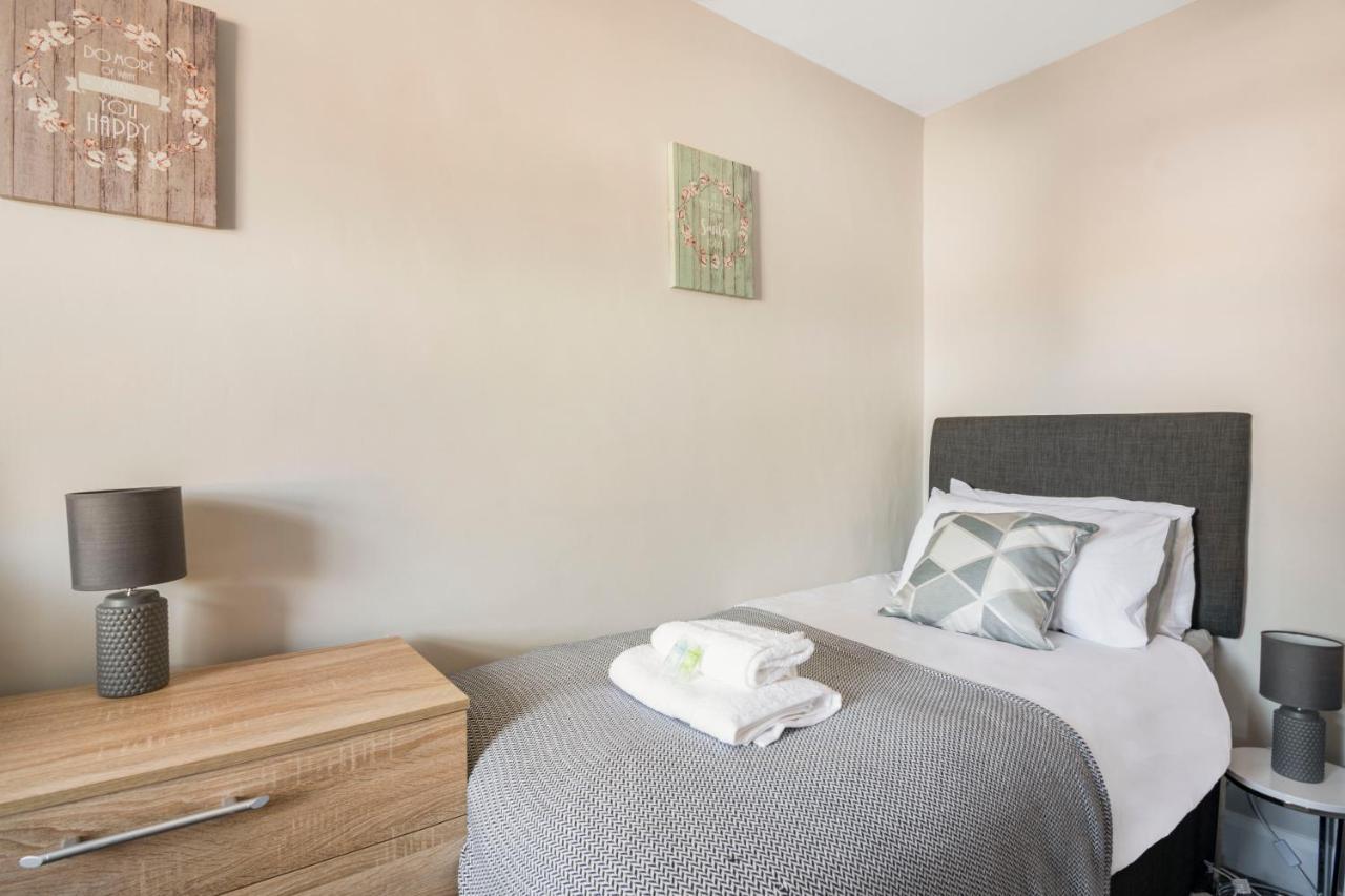Spacious 3 Bed House, Netflix, Garden, Parking Southampton Extérieur photo